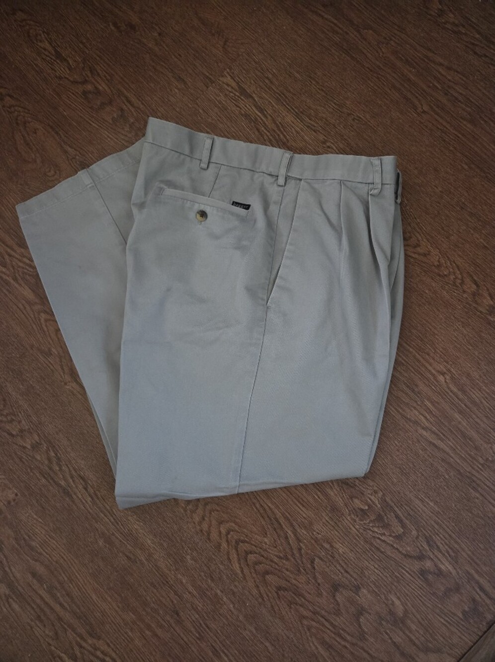 HAGGAR Men's Pleated Chinos - Light Gray 38x31
